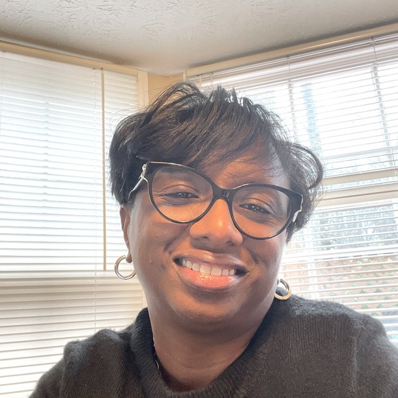 Meet your Posher, Melinda - Picture 1 of 1